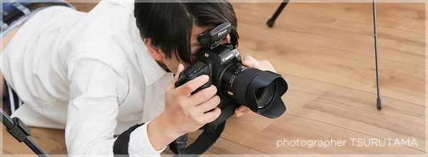 美女マンガ×ぱくたそ写真がレンズメーカータムロンで使われてるってよ