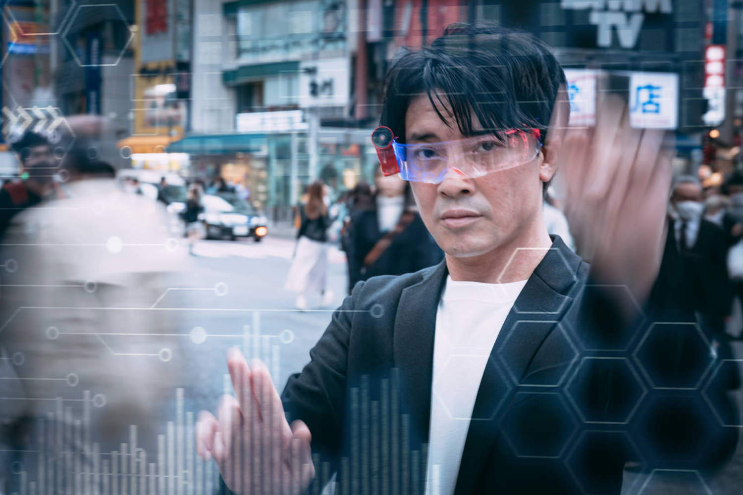 ARから投影された世界線を生きる凄腕ハッカーの無料写真素材
