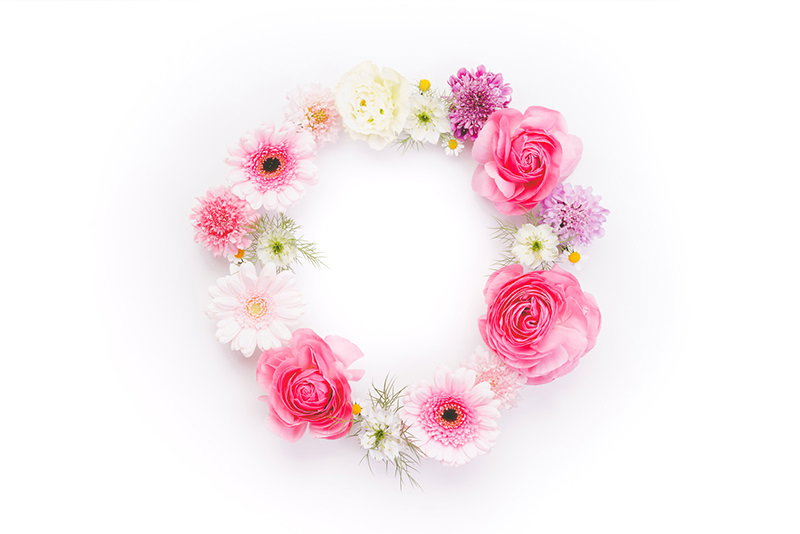 丸いお花の輪の写真素材