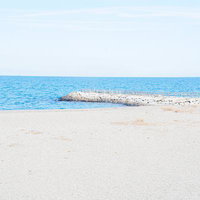 三重県伊勢市二見興玉神社の浜辺からの海岸線の写真