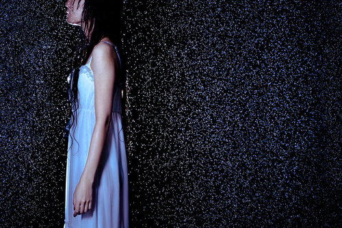 降水確率0％だったはず...ゲリラ豪雨でびしょ濡れになった雨女