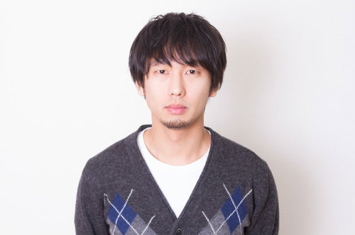 ドアホンのモニターに映る無表情の元カレからの訪問