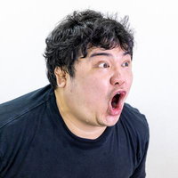 「御意します」とかしこまる男性会社員のビジネスポートレートの写真