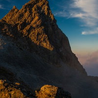 北アルプス槍ヶ岳エリアの紅葉と山小屋の写真