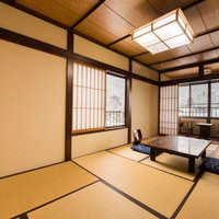 雪景色も楽しめる平湯温泉栄太郎の純和風客室の写真