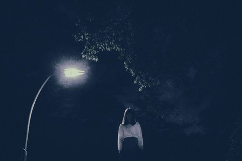 深夜、彼女に別れ話をしたら階段から突き落とされた