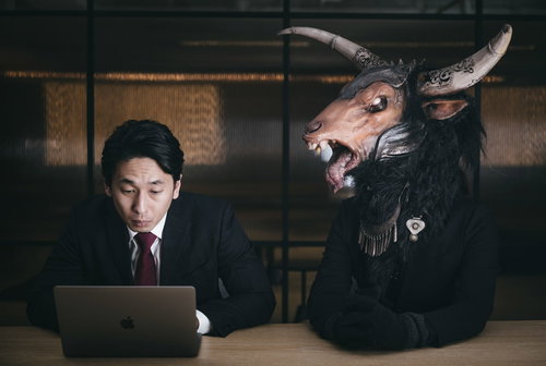 その数字、誤魔化しちゃえよ っと隣から悪魔の囁きが聞こえる