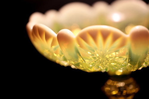 岩場を流れる渓流（鏡野町妖精の森ガラス美術館）