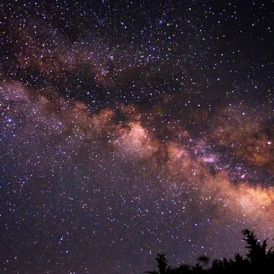 岡山県笠菅峠で撮影した満天の星空と天の川の写真