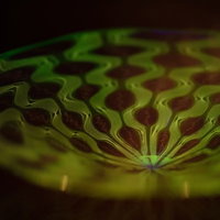 ヴェネチアのレースガラス技法で制作したウランガラスの工芸作品の写真