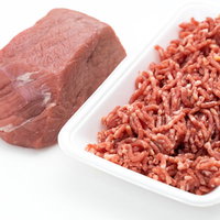 ブロック肉と挽肉の並べ比較、牛肉の形態の違いを視覚化の写真