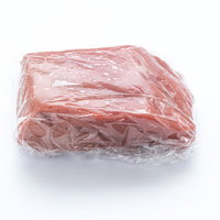 余ったモモ肉を透明なラップに包んで冷凍保存するの写真