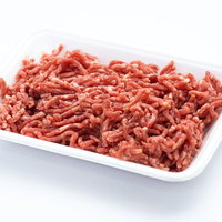 白いトレーに盛られた合挽肉の食品の写真