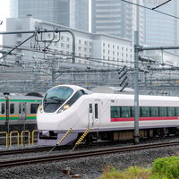 常磐線特急ひたち車両の側面の写真