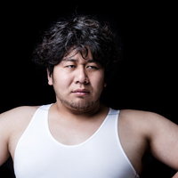 メンズ大胸筋矯正サポーター装着の男性のビフォーアフターの写真