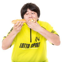 自堕落的なデブにだけは絶対なるな。1000キロカロリー消費した上で、10,000キロカロリー補充しろ！の写真