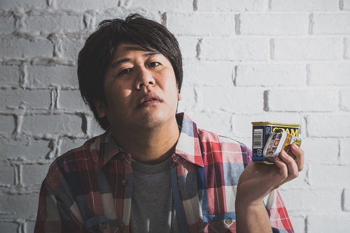 何で俺が太り続けてるか知ってるか？来るべき食料危機に備えてるんだ！