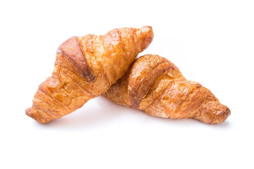 焼きたてのクロワッサン2個、バターの香りが広がる朝食パン