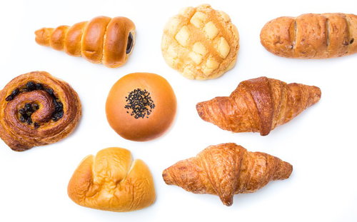 様々な種類の菓子パン祭り～朝食に最適なクロワッサン・メロンパン・アンパンの詰合せ