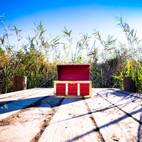 ボスを倒した先で見つけた宝箱（中身はからっぽだった）の写真