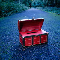 宝箱（ティッシュケース）の写真