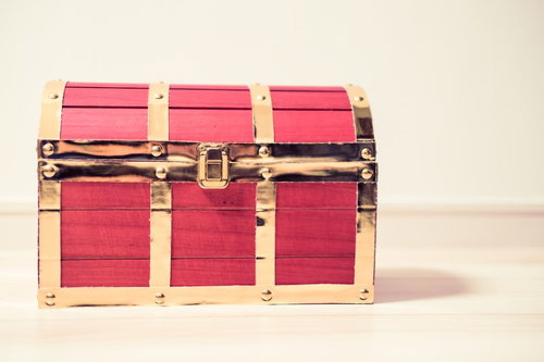 赤い宝箱を買いました