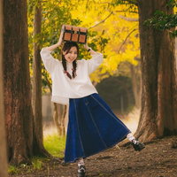村娘が宝箱をみつけた！の写真