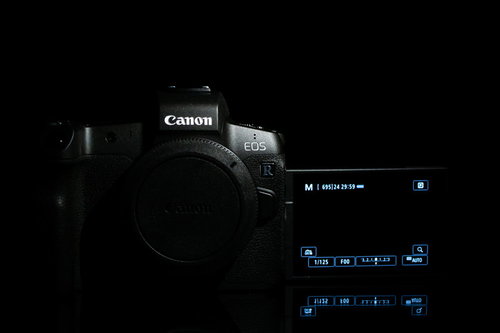 EOS Rのバリアングル液晶