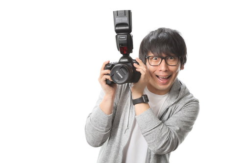 「キャノンではなくキヤノンです！」とドヤ顔で語るカメラブロガー
