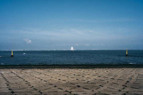 東京湾を臨む海ほたる西展望デッキからの景観