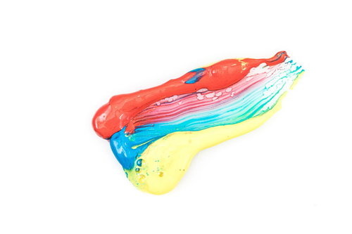 赤青黄の3色絵具の写真