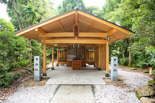 須佐神社の境内にある天照社（島根県出雲市）