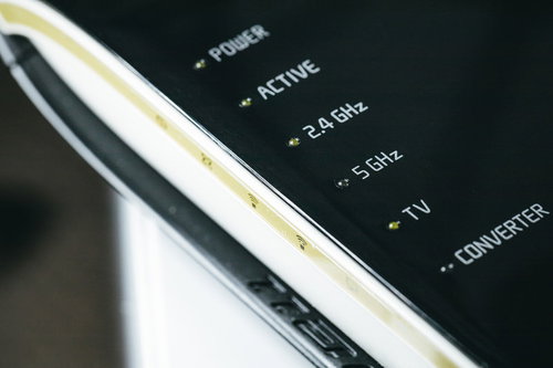 Wi-Fiルータの2.4GHzと5GHz周波数帯設定画面