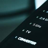 5GHz帯対応の無線ルータ - 高速Wi-Fi通信機器の写真