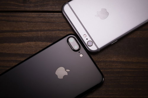 デュアルカメラへと進化したiPhoneの世代比較