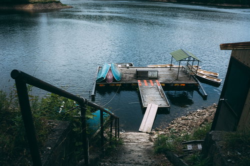 愛知県の羽生ダム湖（三河湖）