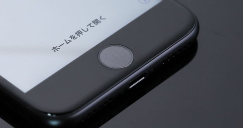 物理ボタンから感圧タッチ式に変わった最新スマホ