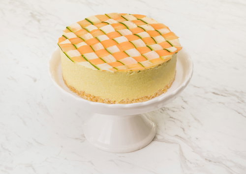 ズッキーニと人参の甘みがあるヘルシーな「ベジデコケーキ」