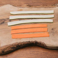 ズッキーニときゅうりのスライス、野菜デコレーション素材集の写真