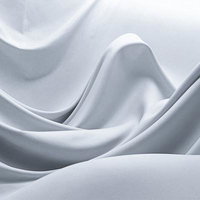 布のテクスチャー（白・シルク風）の写真