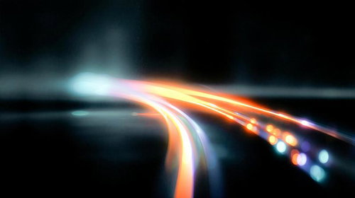 オレンジの光が描く幻想的な軌跡