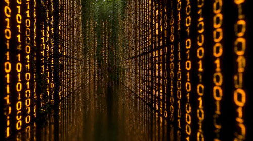 デジタル情報の中枢を象徴するような構図