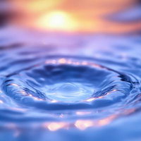 青紫色に輝くダイヤモンドのライティング表現の写真