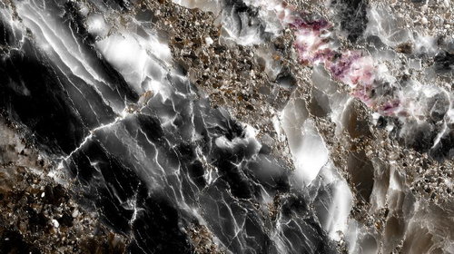 大理石の断面に輝く鉱物の結晶、岩石の光沢と粒子