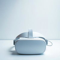 白いVRヘッドセットの正面の写真