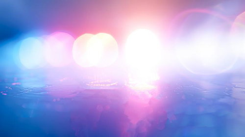 水面に広がる玉ボケの光