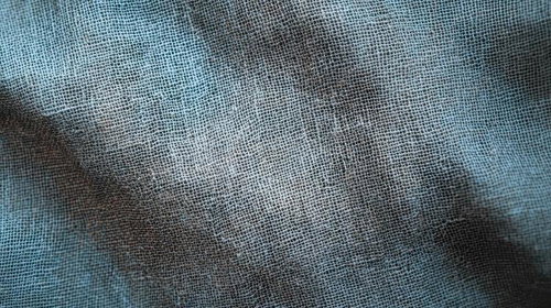 グレー系リネン生地の自然なシワとドレープ