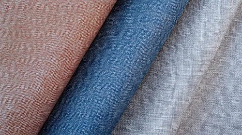 ナチュラルな布の重なりとカラーバリエーション