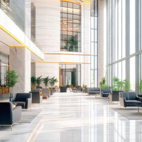 ラグジュアリーな空間が迎える洗練されたビジネスロビーの写真