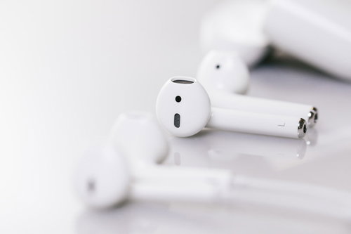 イヤホンジャックがなくなりスッキリしたワイヤレスイヤホン